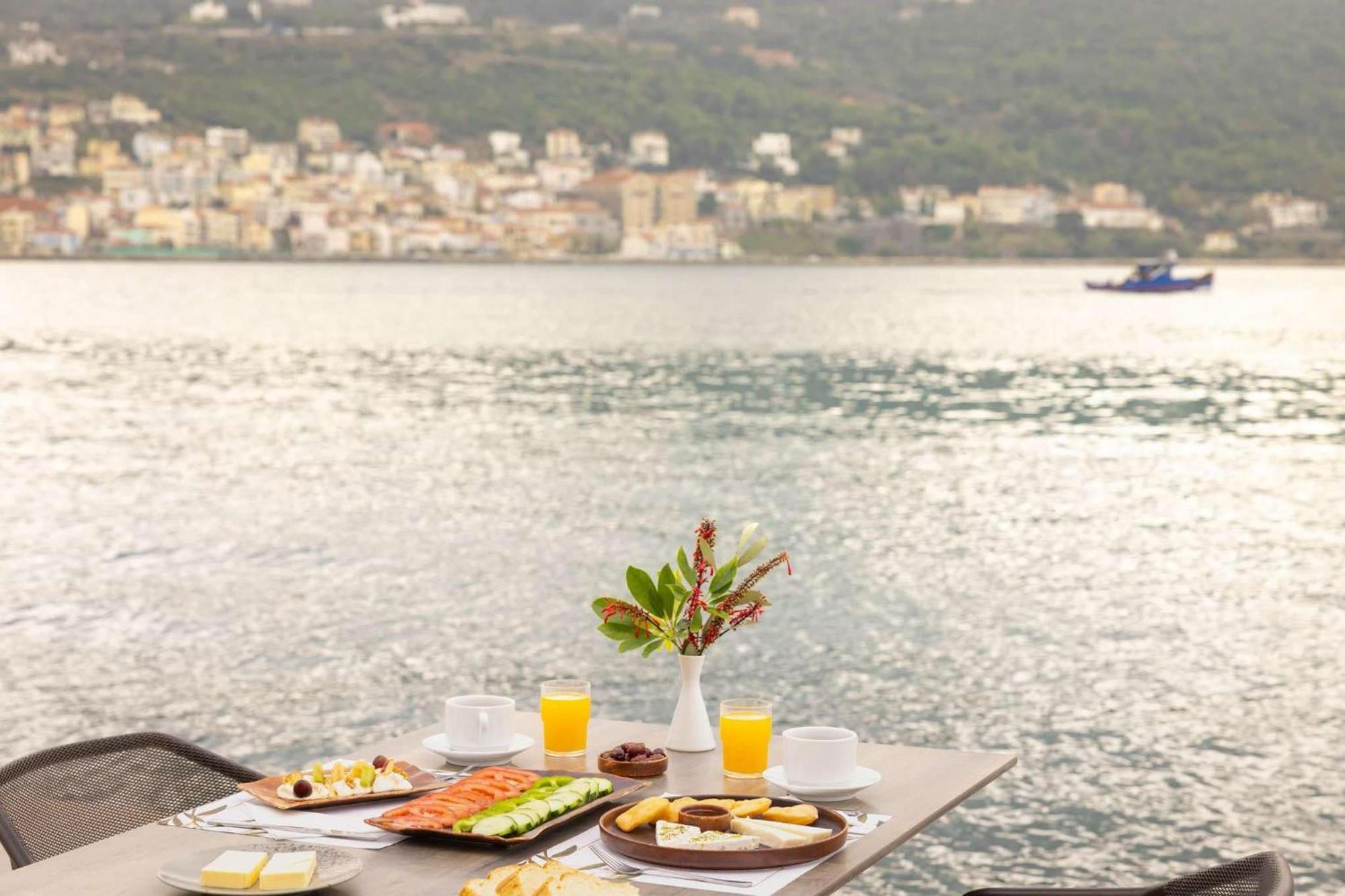 Aeolis Hotel Samos Town Zewnętrze zdjęcie